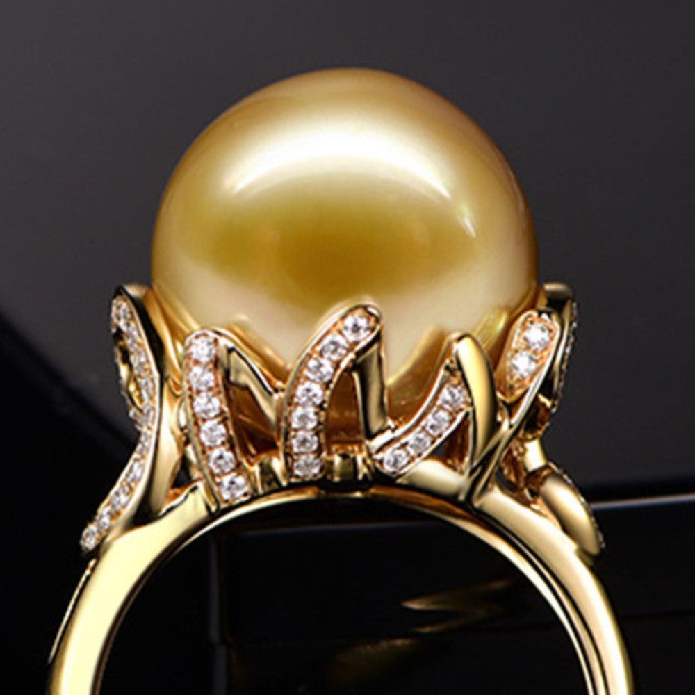 Gold Finish Pearl Size 8 ladies Ring